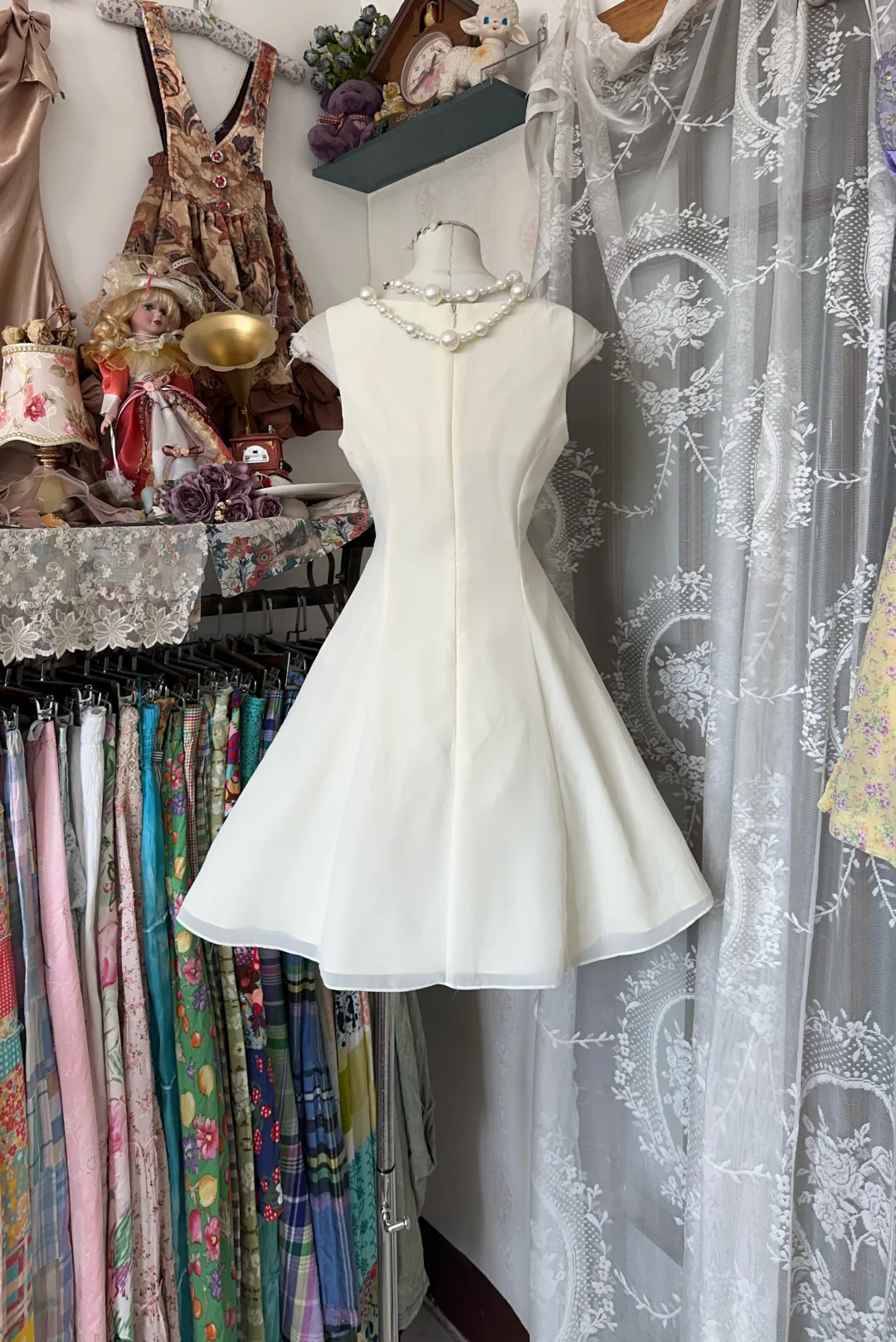 Elegant Sleeveless White Satin A Line Short Homecoming Dress Cocktail Dress Y9159