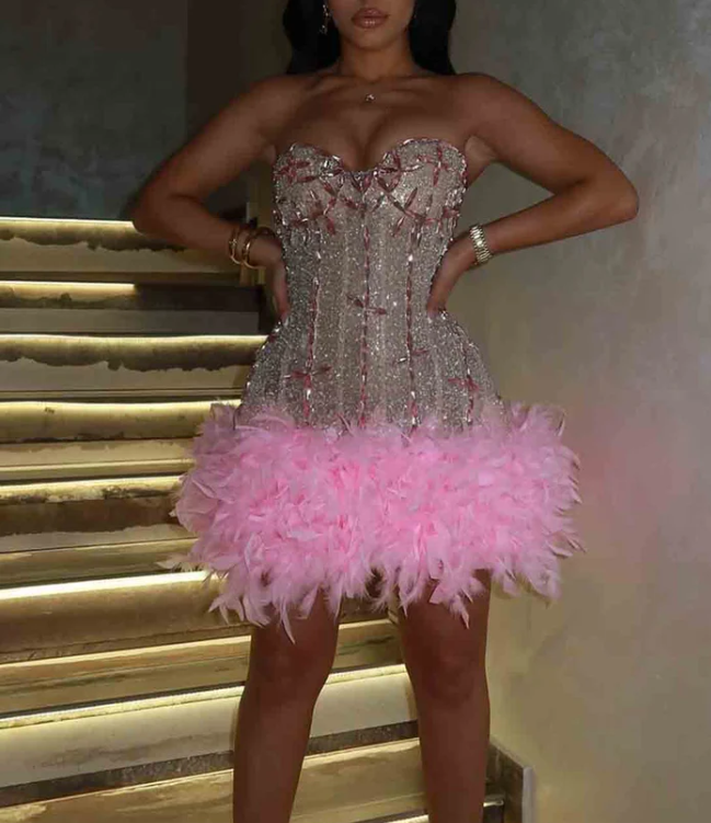 Gorgeous Pink Sweetheart Neck Beaded Feathers Sheath Cocktail Dress Formal 8th Graduation Homecoming Dress Y9446