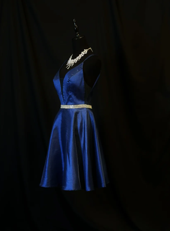 Elegant Spaghetti Straps Satin Beaded Homecoming Dress Navy Blue A Line Backless Cocktail Dress Y8953