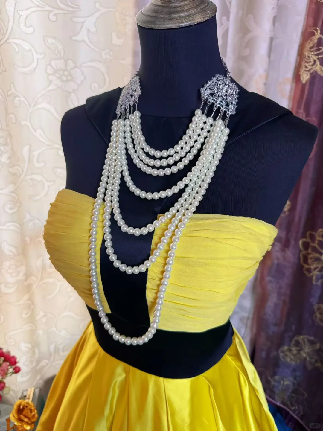 Sexy Yellow Black Splicing Satin A Line Short Homecoming Dress Cocktail Dress Y9758