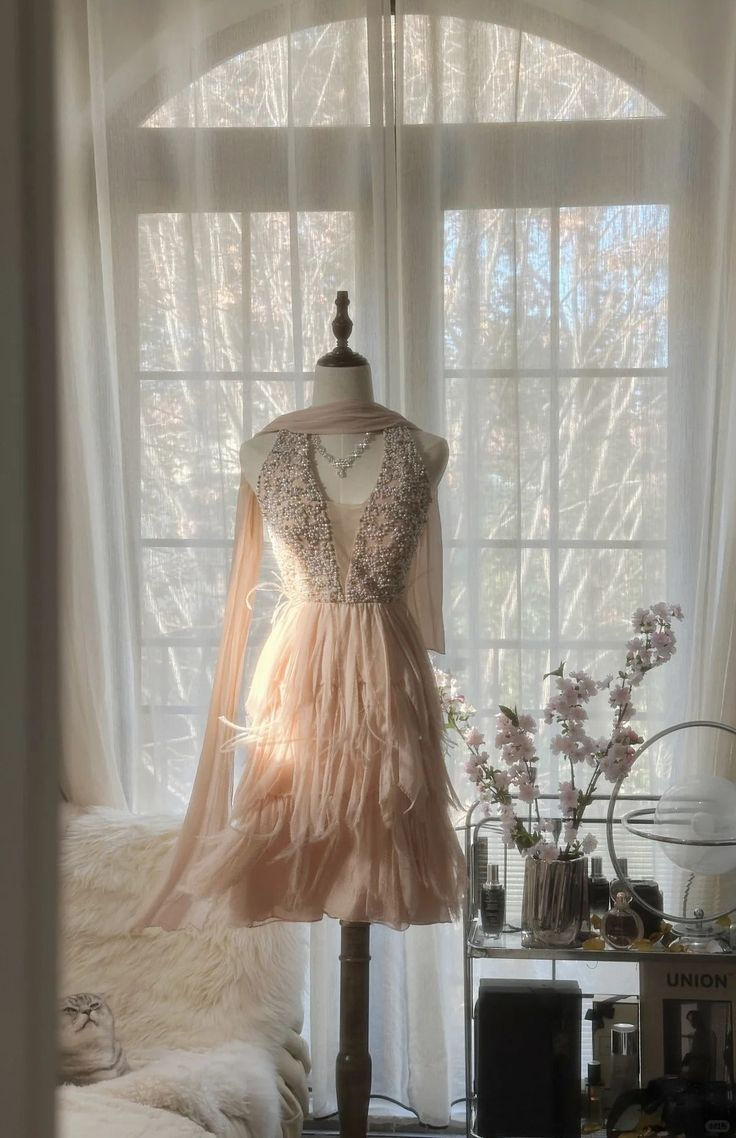 Elegant Pink Halter Chiffon Beaded Backless Short 7th Grade Homecoming Dress Cocktail Dress Y9213