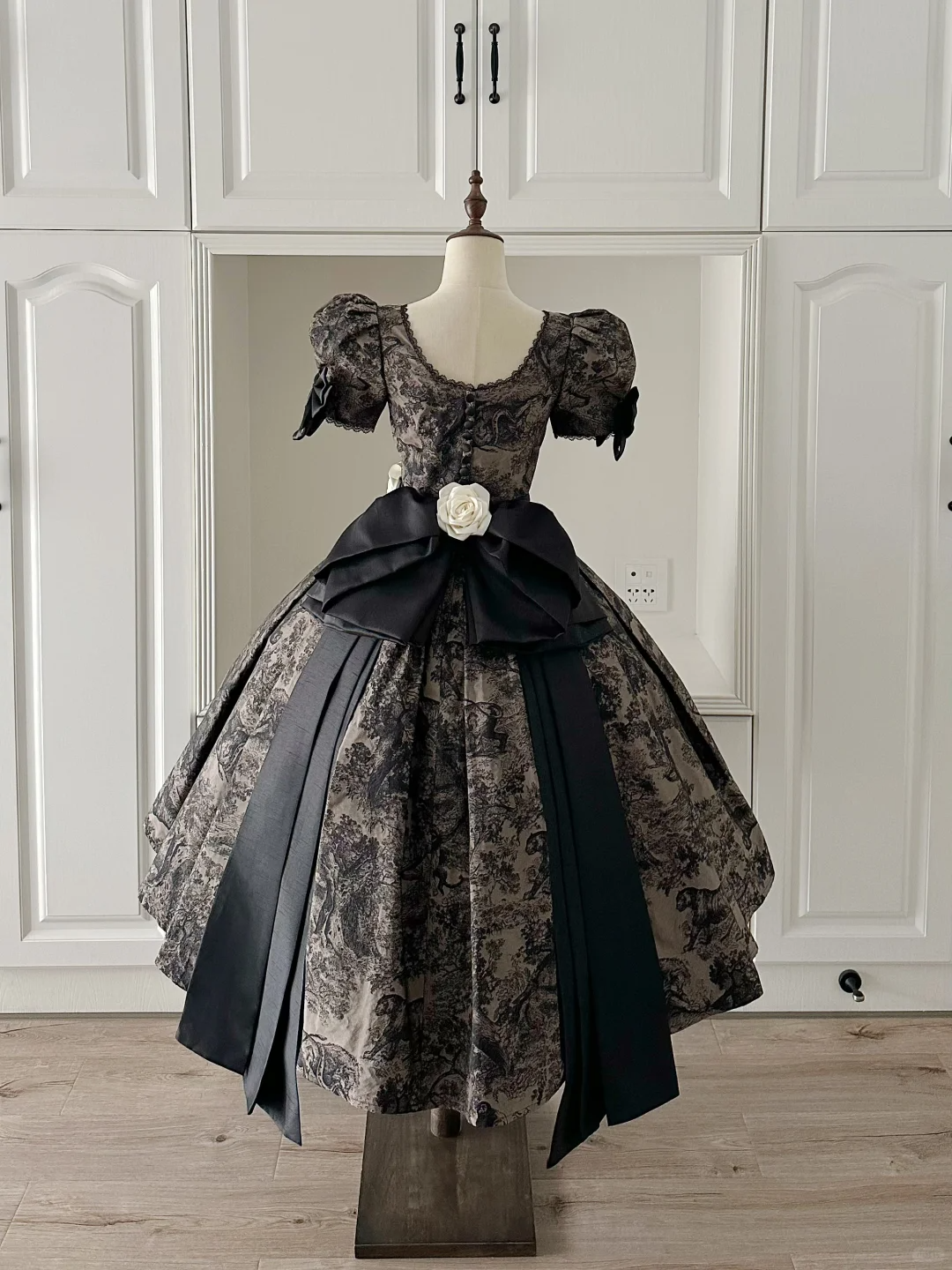 Unique Satin Print Floral Midi A Line Birthday Outfits Formal Homecoming Dress Y9220