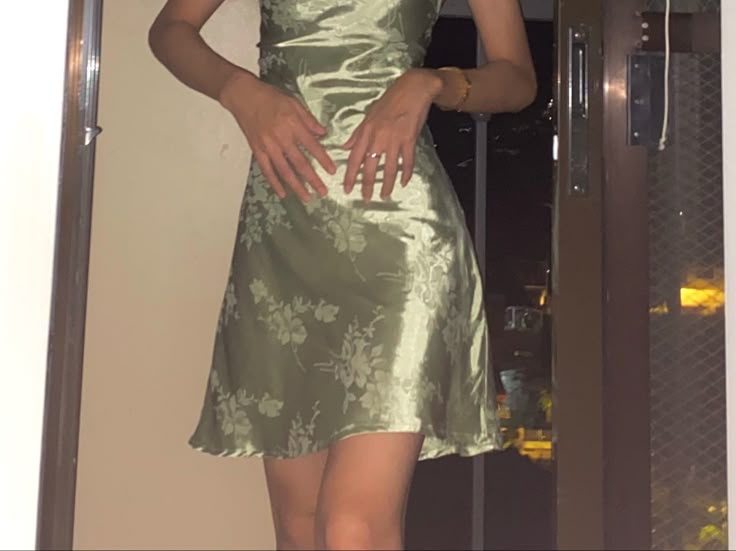 Classy Spaghetti Straps Green Satin Printed Floral Short Homecoming Dress 19th Birthday Outfits SP74