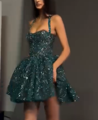 Vintage Halter Green Tulle Beaded ALine Formal Homecoming Dress Cocktail Dress Y9358
