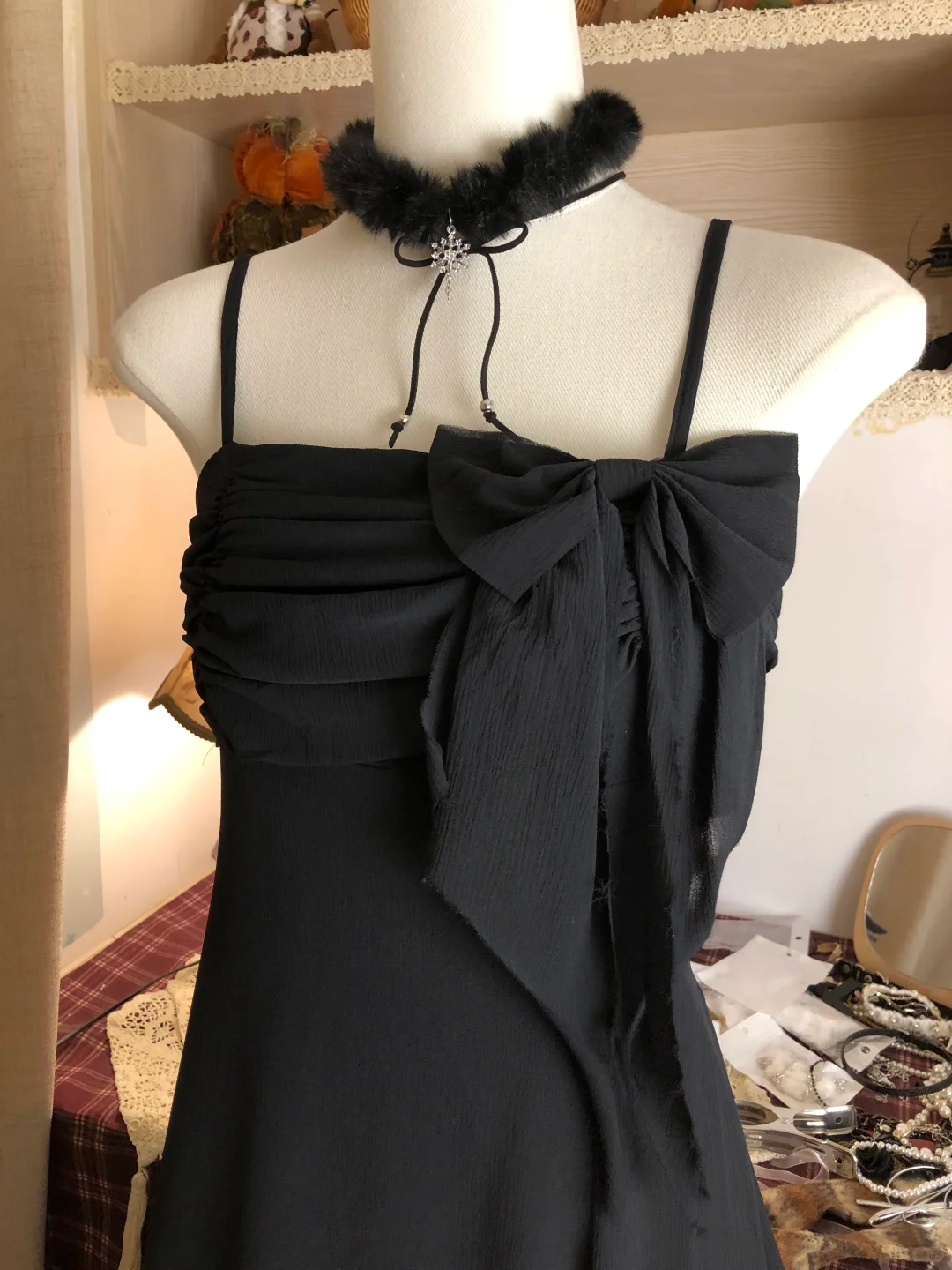 Simple Black Spaghetti Straps Chiffon A Line Short Graduation Homecoming Dress Cocktail Dress Y9762