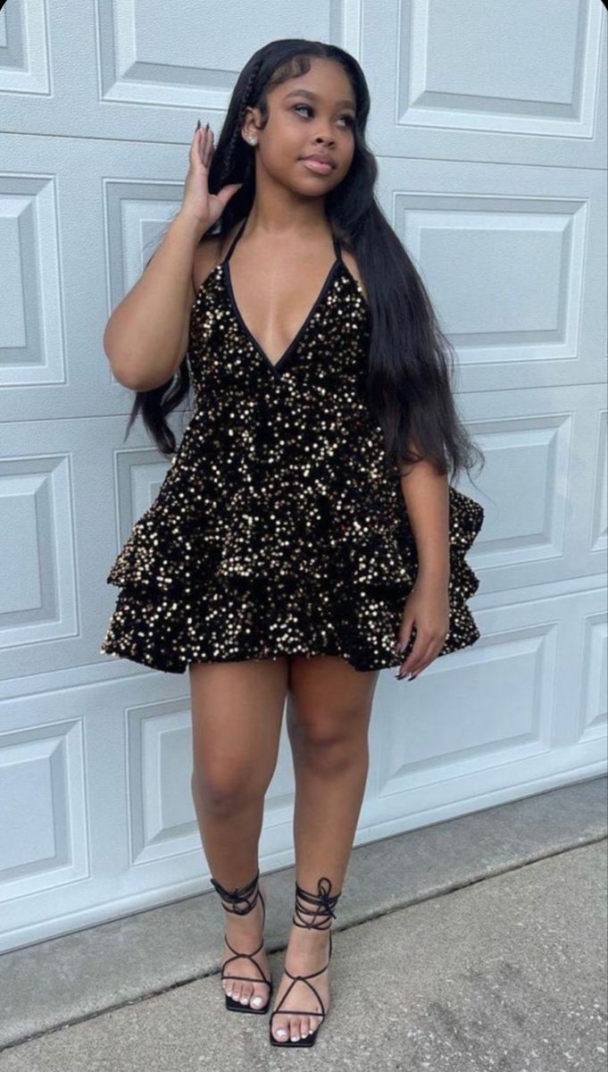 Sparkly Halter Sequin Cocktail dresses 2023 Tiered Homecoming