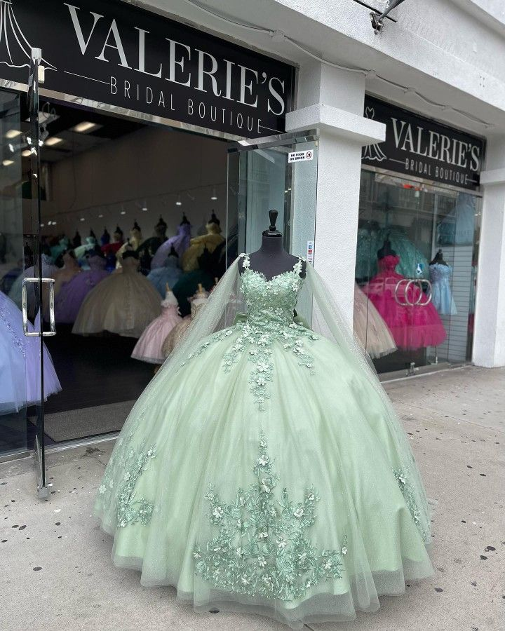 Green best sale quince dresses
