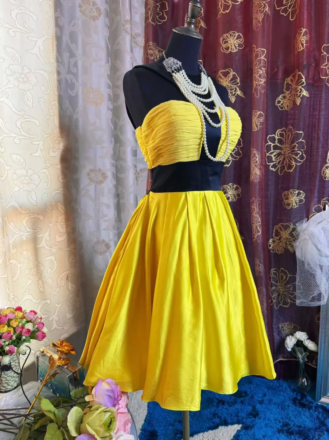 Sexy Yellow Black Splicing Satin A Line Short Homecoming Dress Cocktail Dress Y9758