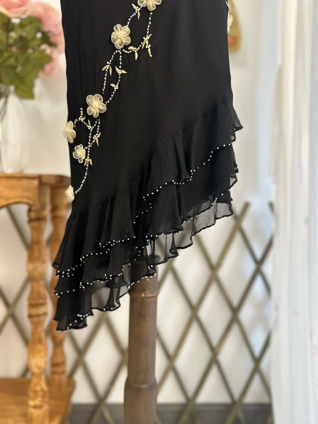 Elegant Spaghetti Straps Black Chiffon Beaded Appliques Sheath Long Party Dress Evening Gown Y9759