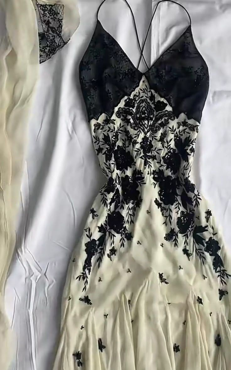 Classy Ivory Mermaid Spaghetti Strap Chiffon Appliques Beaded Prom Dress Evening Dress Y8782