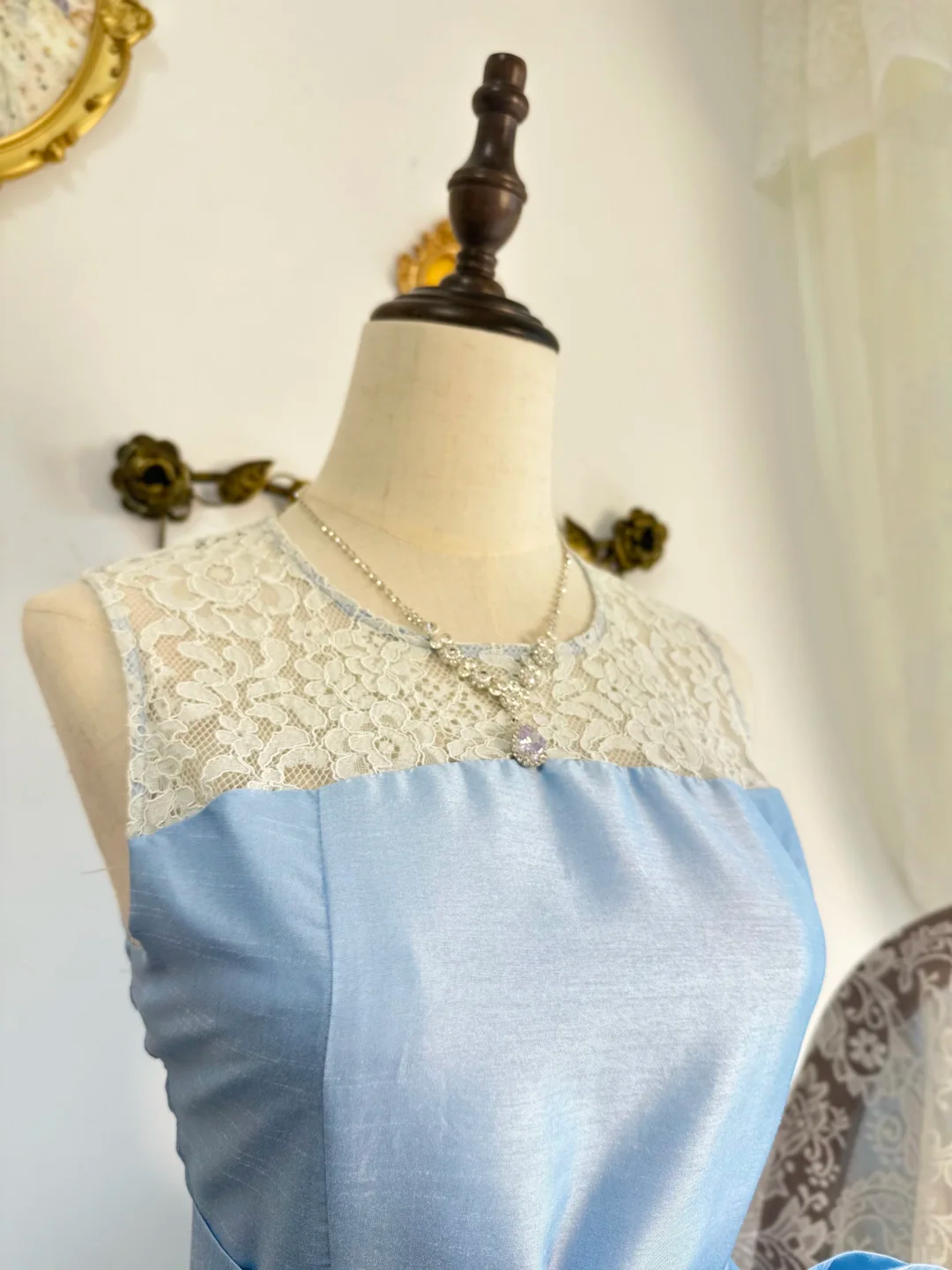 Simple Blue Satin Lace A Line Short Birthday Outfits Formal Homecoming Dress Y9475