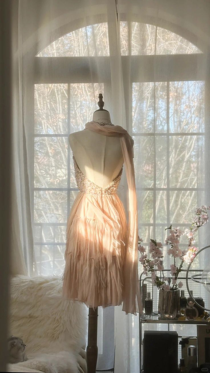 Elegant Pink Halter Chiffon Beaded Backless Short 7th Grade Homecoming Dress Cocktail Dress Y9213