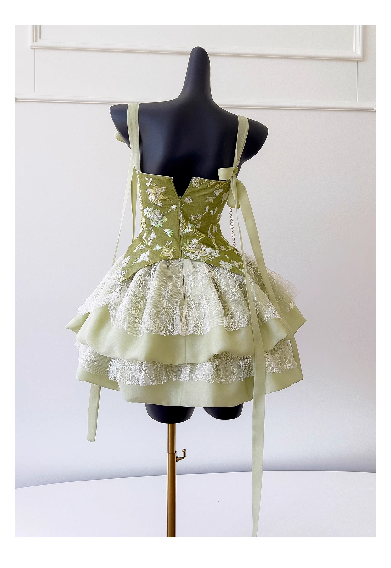 Cute Green Satin Lace Birthday Outfits Short Homecoming Dress Y9028