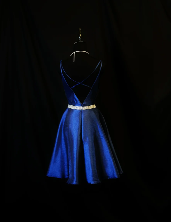 Elegant Spaghetti Straps Satin Beaded Homecoming Dress Navy Blue A Line Backless Cocktail Dress Y8953