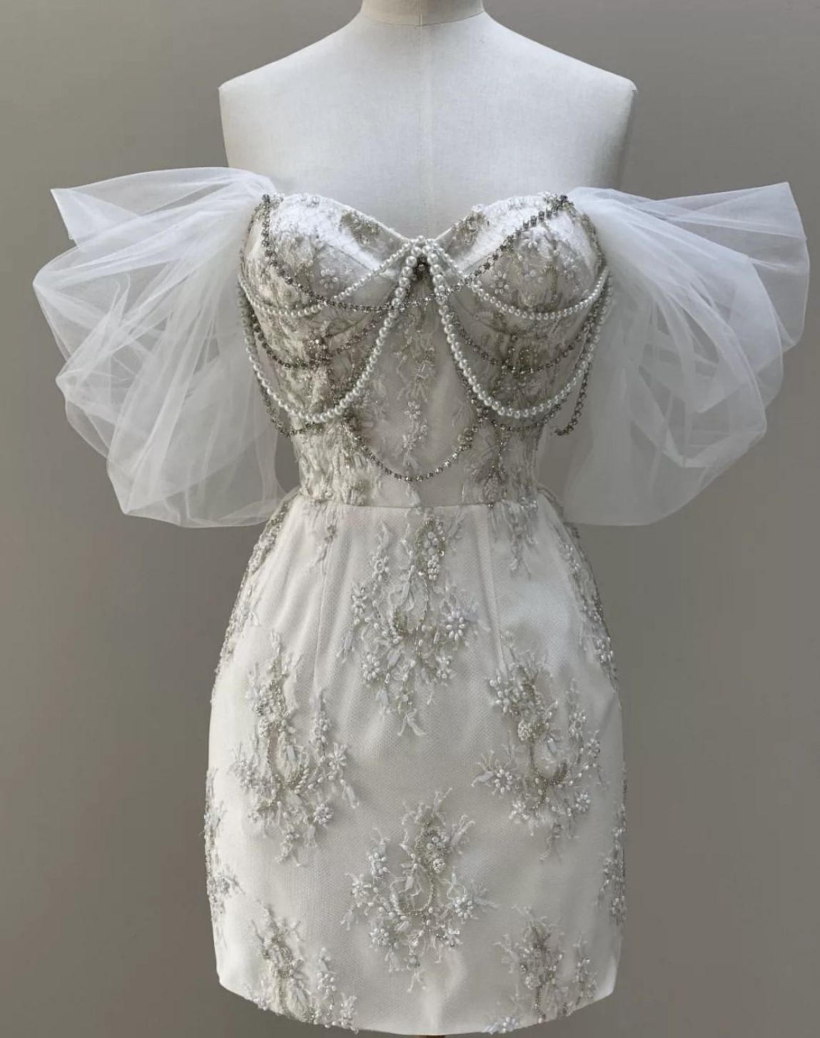 Elegant Off The Shoulder Tulle Appliques White Sheath Short Homecoming Dress Birthday Outfits SP27