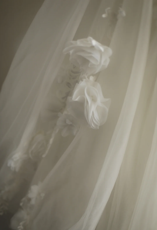 Sweet Strapless Tulle Beaded Appliques Double Layered White Long Wedding Dress SP1209