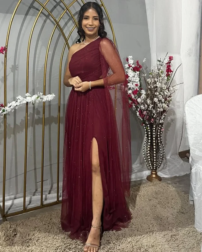 Pretty Burgundy One Shoulder Tulle Sequins Evening Gown Slit Prom Dress Y7826