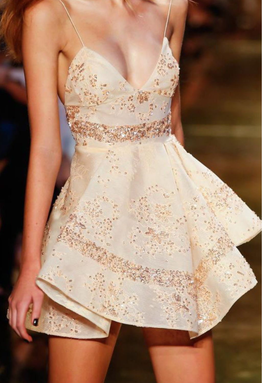Classy Spaghetti Straps V Neck Sequin Beaded A Line Cocktail Dress Short 6th Grade Homecoming Dress Y9277