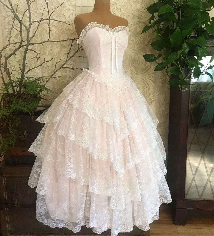 Light Pink Strapless Lace Layered Long Wedding Dress Prom Evening Gown Y8288