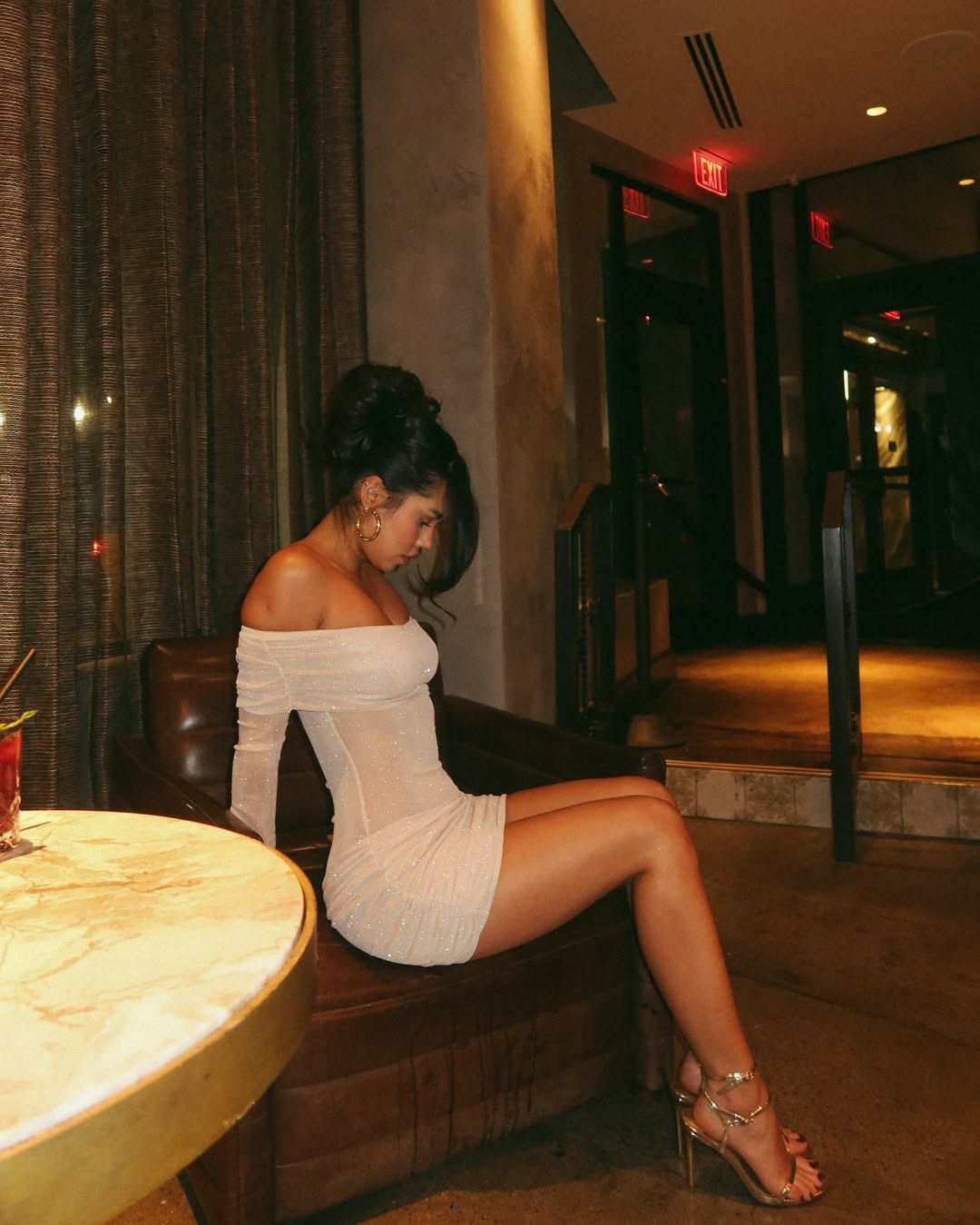 Elegant Chiffon Sequin White Off The Shoulder Short 16th Birthday Outfits Graduation Homecoming Dress Y9188