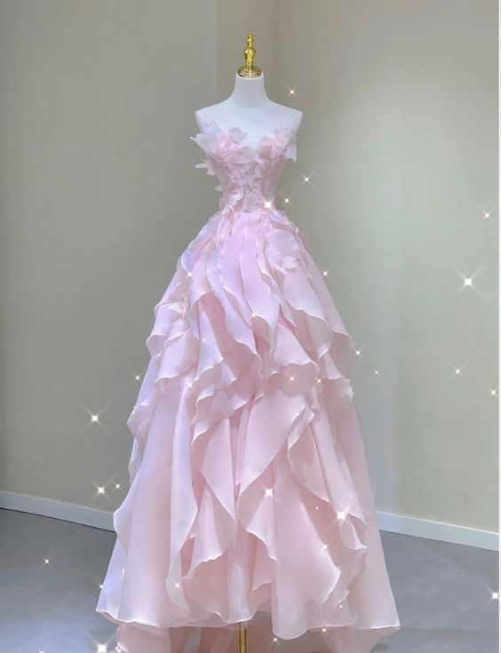 pink dreamy dress Pink gown soft, dreamy entrance She walks in, and the world fades to blush A mermaid silhouette drenched in blush-pink sequins, flowing into a cloud-like train of endless tulle. Oversized