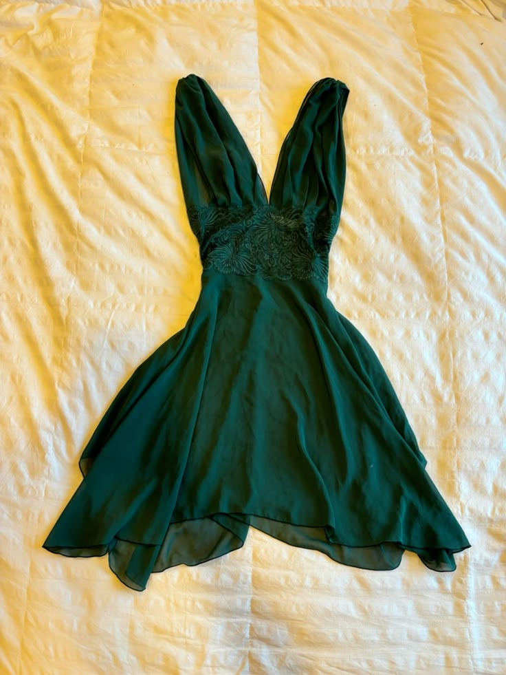 Vintage Deep V Chiffon Appliques Homecoming Dress Dark Green A Line Cocktail Dress Y8929