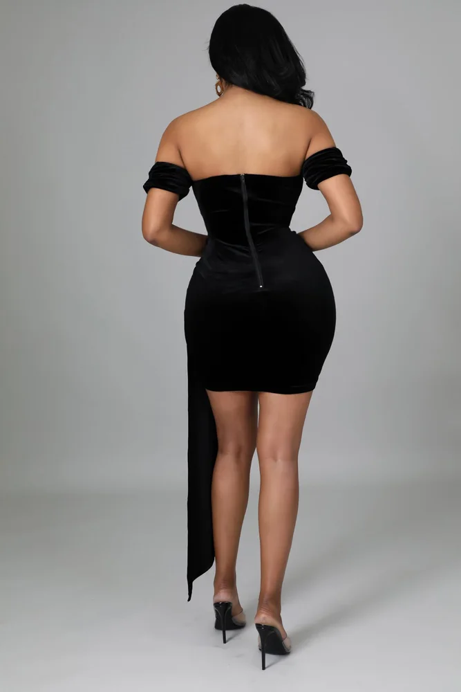 Black Sexy Patchwork Solid See-through Backless Off the Shoulder Homecoming Dress,Y2525