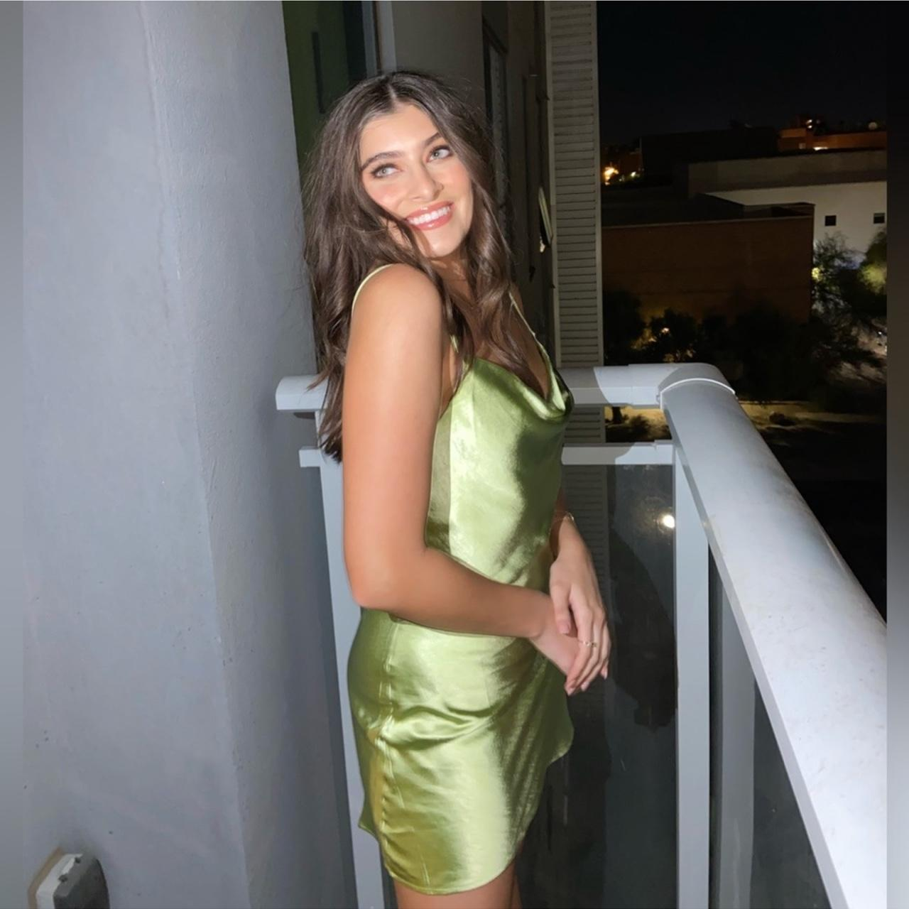Cute Spaghetti Straps Apple Green Short Graduation Homecoming Dress Sexy Cocktail Dress Birthday Outfits Y9390