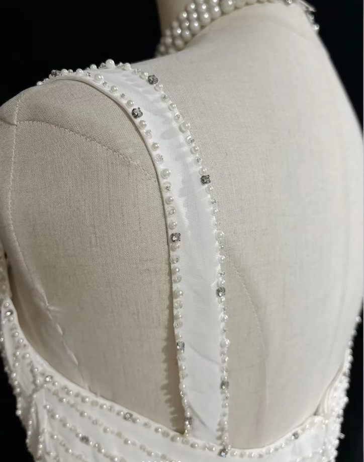 Glamorous Spaghetti Straps White Chiffon Beaded Mermaid Long Wedding Dress Formal Bridal Dress SP1793