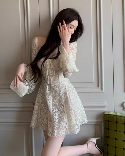 Classy Off-White Lace Long Sleeves A Line Short Graduation Homecoming Dress Formal Birthday Outfits Y9362