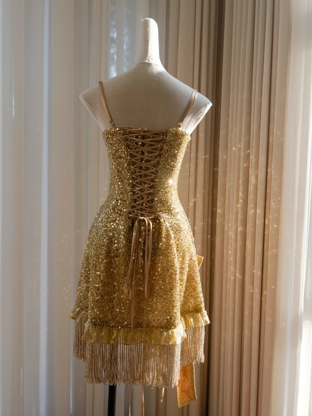 Glitter Gold Sequin Sheath Short Birthday Outfits Graduation Homecoming Dress Y8983