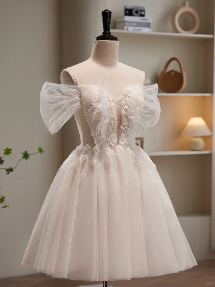 Pretty A Line White Tulle Appliques Short Homecoming Dress Birthday Outfits Y9534