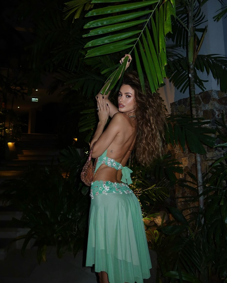 Sexy Green Halter Chiffon Appliques Backless Cocktail Dress Short Homecoming Dress Y9463