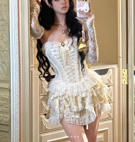 Cute Light Yellow Lace Layered Strapless A Line Birthday Outfits Formal 8th Grade Homecoming Dress Y9097