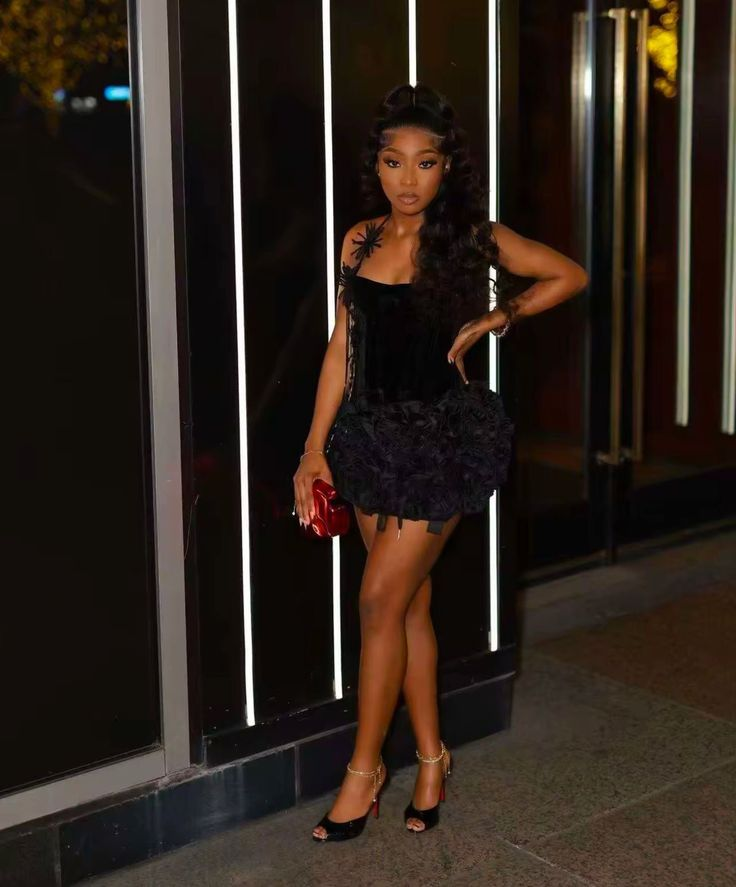 Stylish Satin Rose Pleated Black Cocktail Dress Sheath Short Birthday Dress Homecoming Dress Y9142