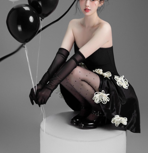 Cute Black Strapless Short A Line Birthday Outfits Formal Graduation Homecoming Dress Y9367