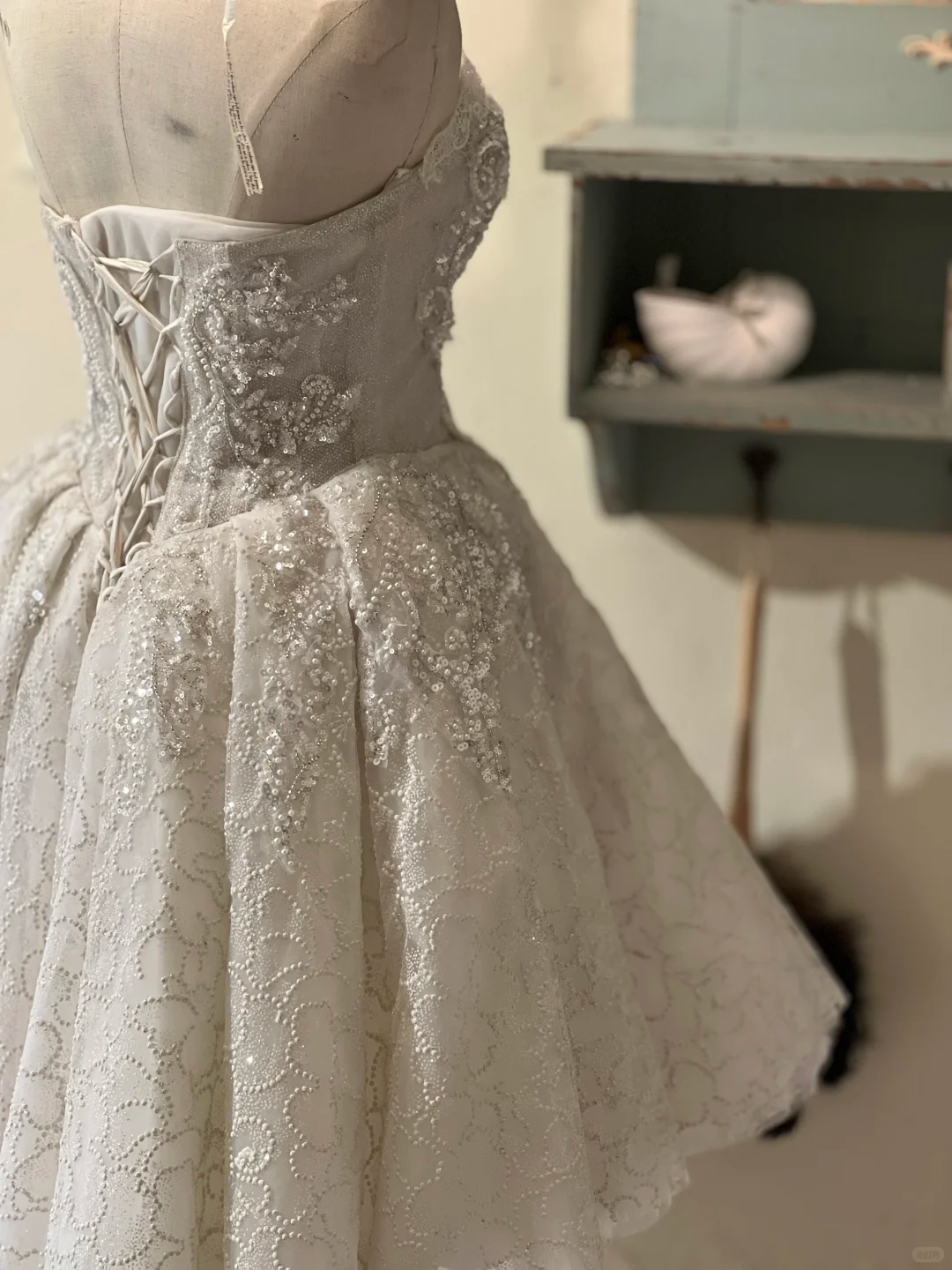 Sparkly Sweetheart Neck Lace Sequin Beaded White Short 16th Princess Birthday Outfits Formal Homecoming Dress Y9211