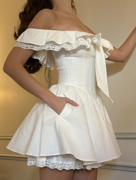 Off-Shoulder Backless Sexy Mini Dress Fashion White Strapless High Waist Lace Homecoming Dress Birthday Outfits Y8867