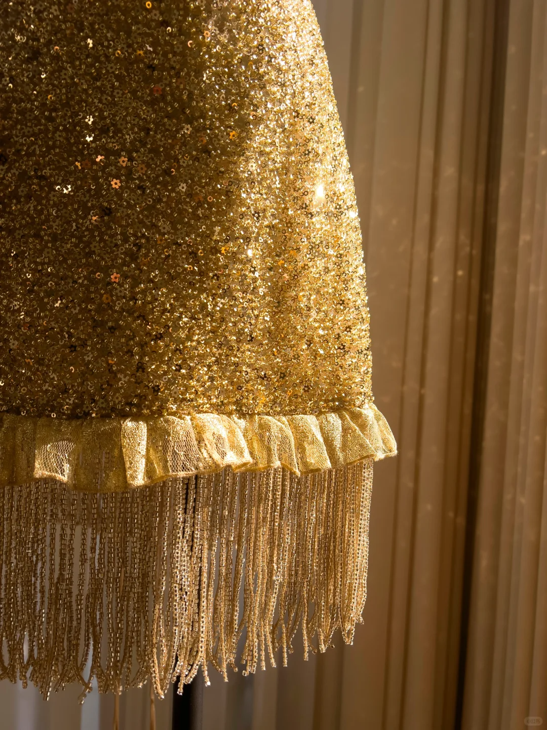 Glitter Gold Sequin Sheath Short Birthday Outfits Graduation Homecoming Dress Y8983
