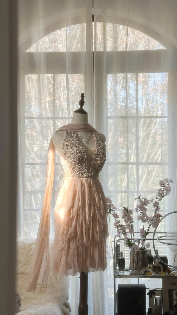 Elegant Pink Halter Chiffon Beaded Backless Short 7th Grade Homecoming Dress Cocktail Dress Y9213