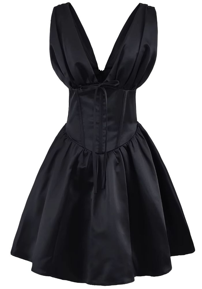 Simple Deep V A Line Homecoming Dress Black Birthday Outfits Y9020