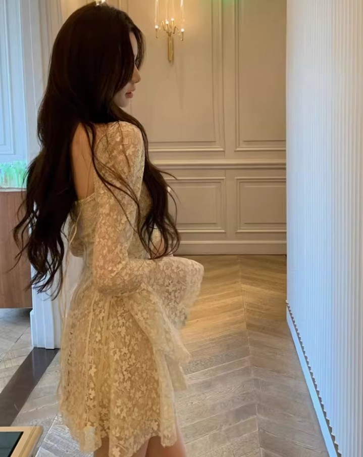 Classy Off-White Lace Long Sleeves A Line Short Graduation Homecoming Dress Formal Birthday Outfits Y9362