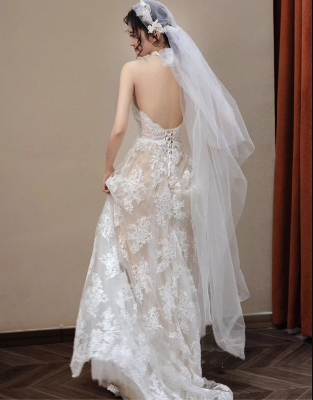 Classy Halter V Neck Lace Tulle Long Wedding Dress Bridal Dress SP2016