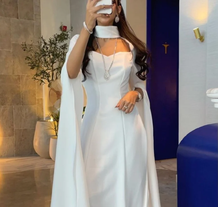 Elegant High Neck Sweetheart Neckline Floor Length Black Crepe Long Evening Dress Y4853