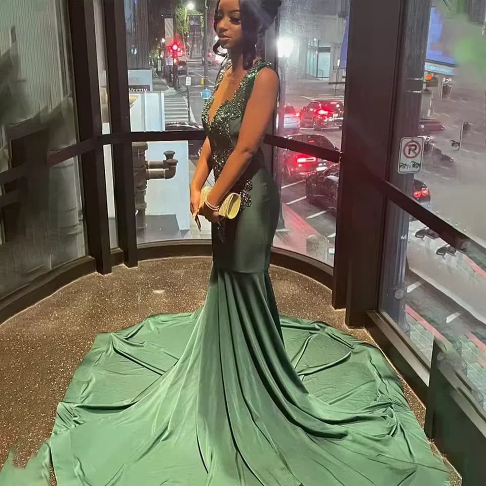 Luxury Beaded Crystal Mermaid Evening Party Dress,Green Rhinestones Prom Dress For Black Girl Y8124