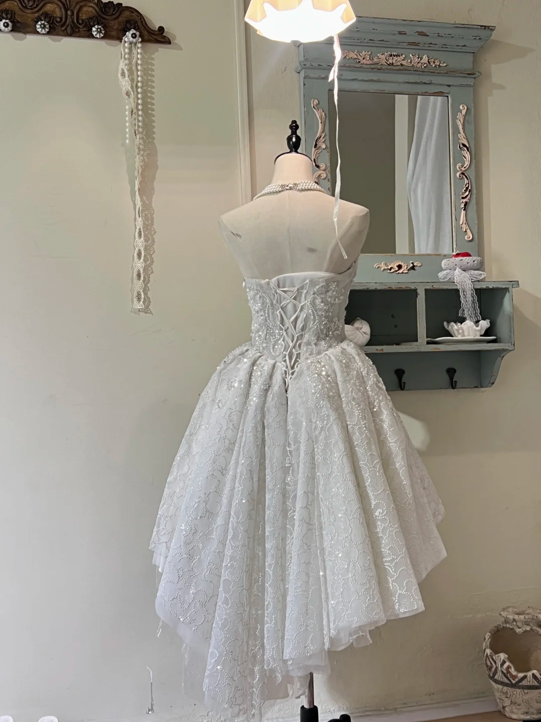 Sparkly Sweetheart Neck Lace Sequin Beaded White Short 16th Princess Birthday Outfits Formal Homecoming Dress Y9211