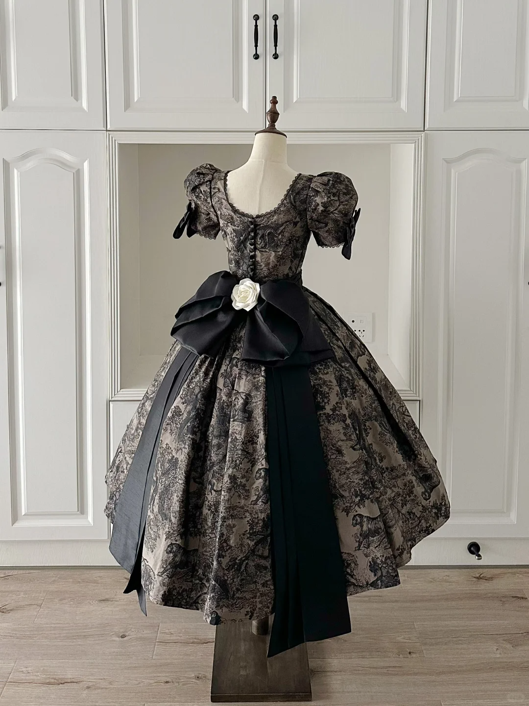 Unique Satin Print Floral Midi A Line Birthday Outfits Formal Homecoming Dress Y9220