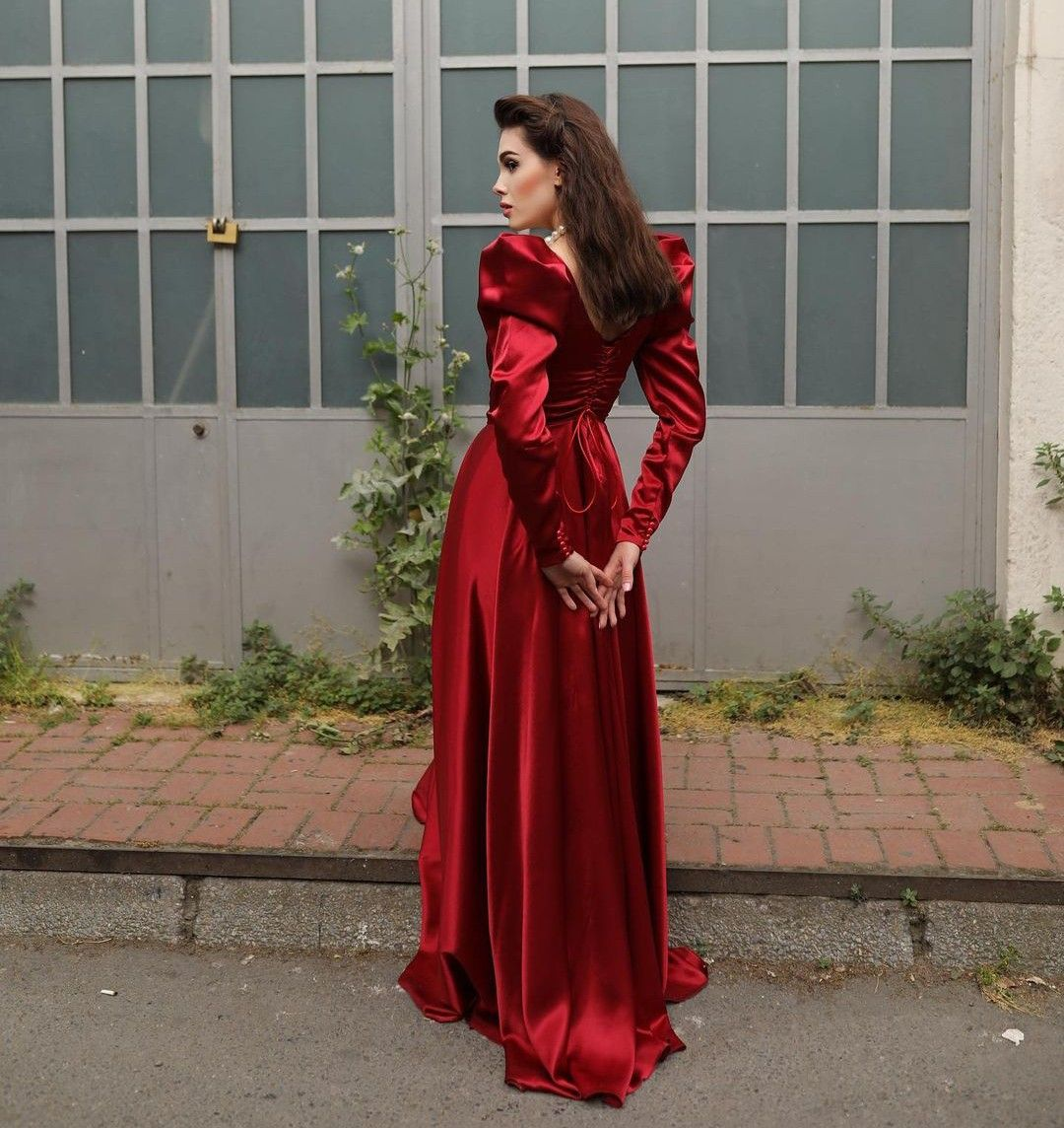 Elegant Formal Burgundy Evening Dress with Long Sleeves Y4727