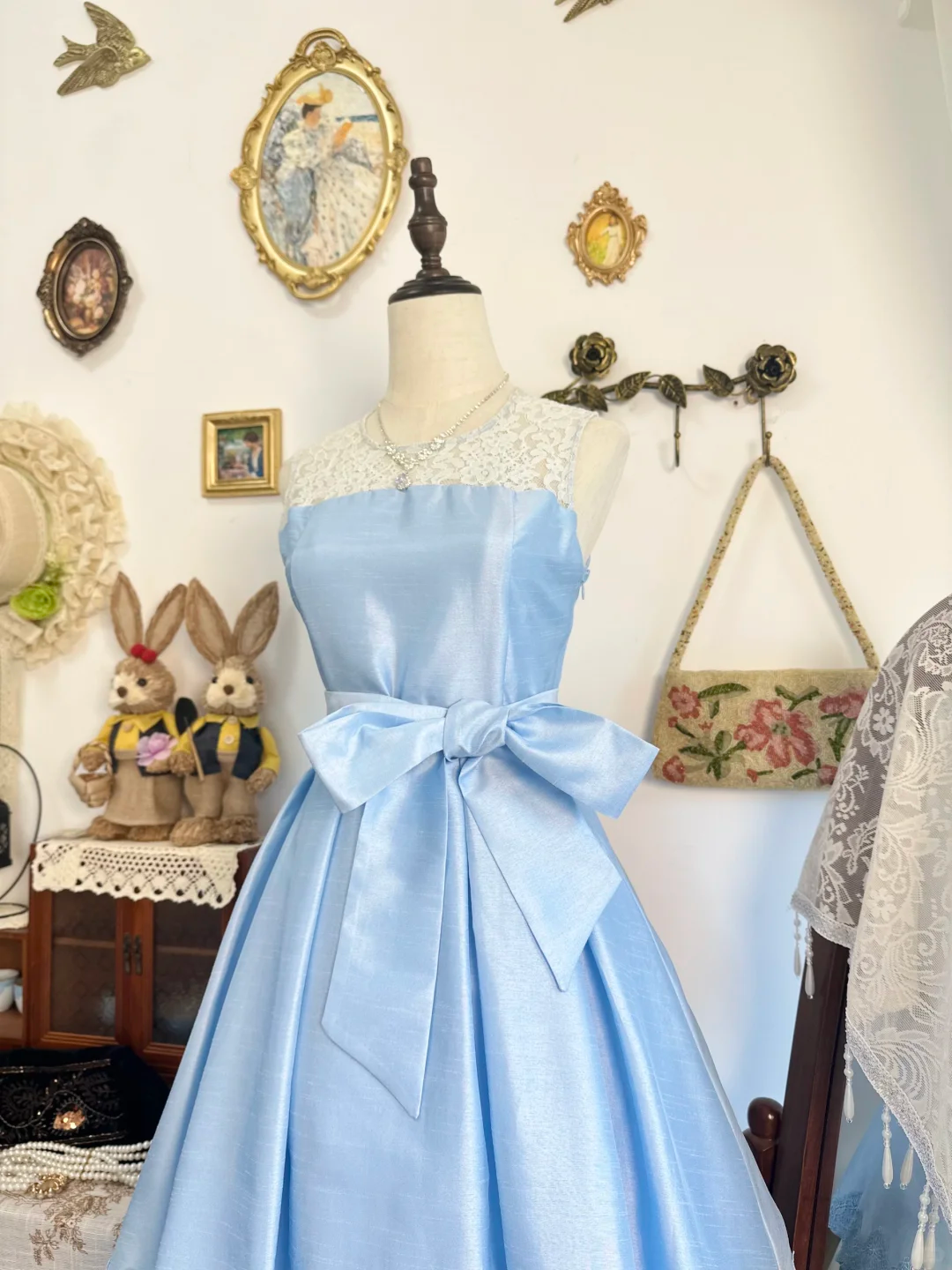 Simple Blue Satin Lace A Line Short Birthday Outfits Formal Homecoming Dress Y9475
