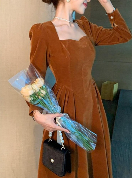Vintage Black Velvet Prom Dress With Long Sleeves,New Years Party Dress Y1168